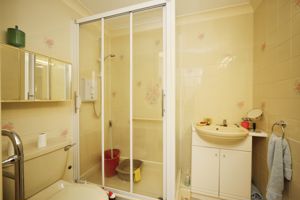 BATHROOM- click for photo gallery